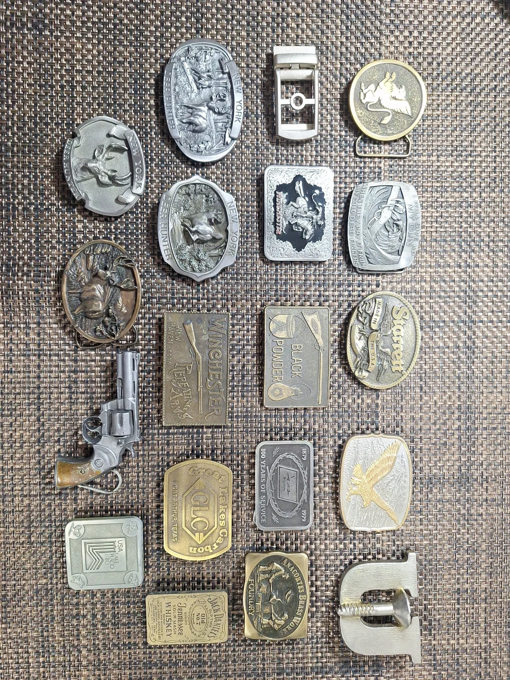 Vintage 19 Belt Buckle Lot-Winchester-Gun-Pistol- Eagle-New YORK-MADE IN USA-JD